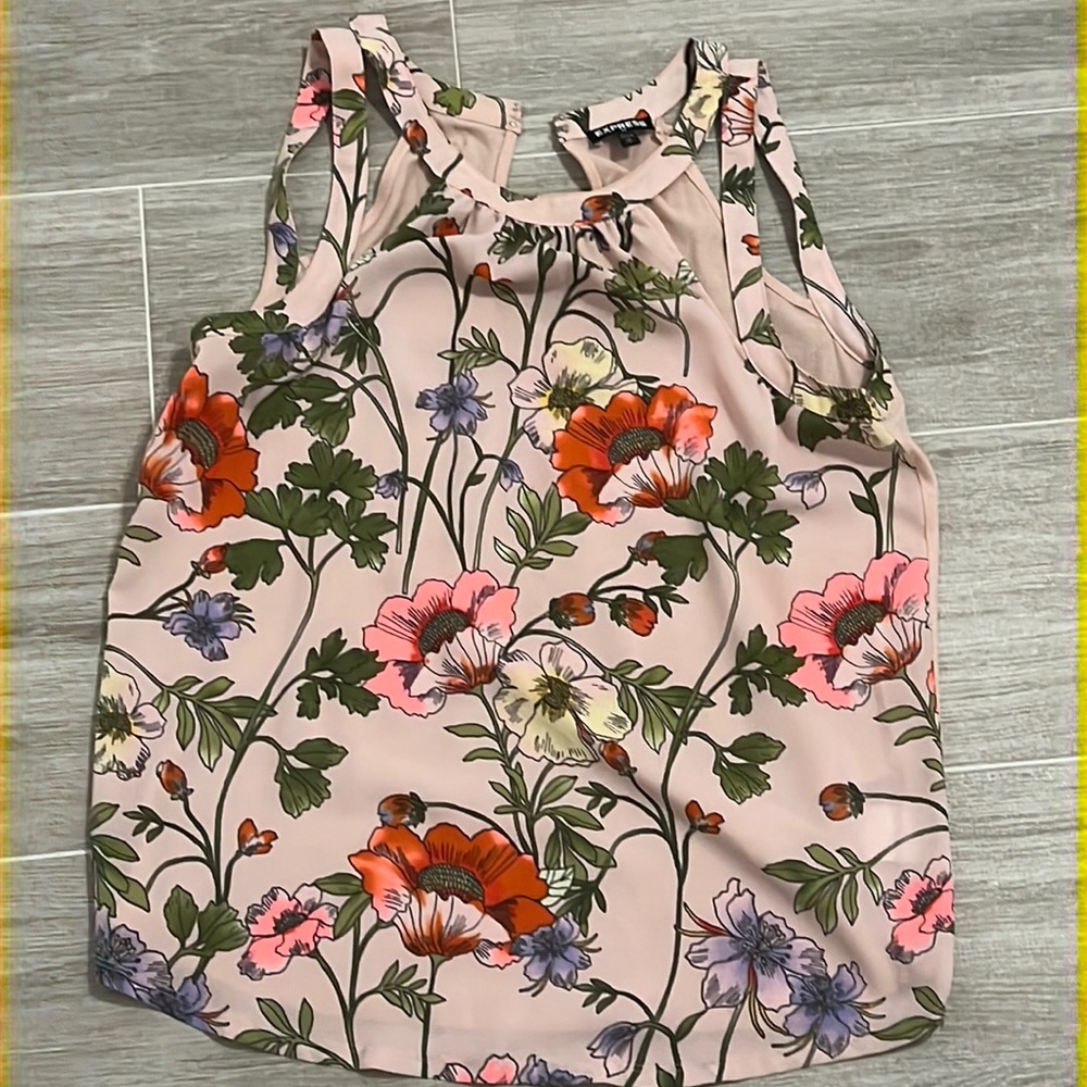Floral express top